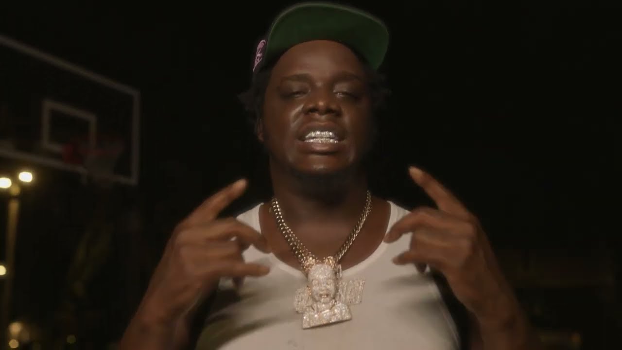 Obejrzyj Eastway Santana - It's Self (Official Video) w YouTube Obejrzyj Eastway Santana - It's Self (Official Video) w YouTube