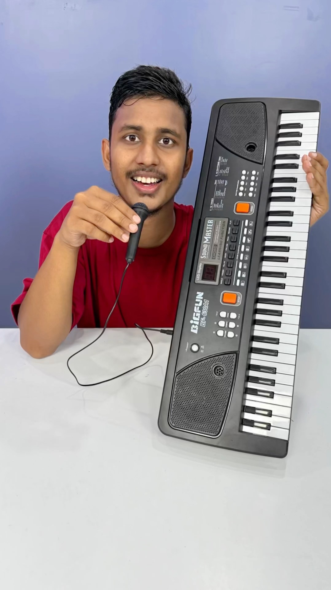 Yah Dekho Mera piano Lakin Mujhe Bajana Nahi Ata?