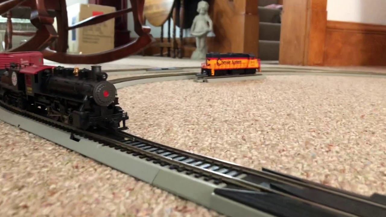 How to Run a DC Locomotive and DCC Locomotive at the Same Time - YouTube