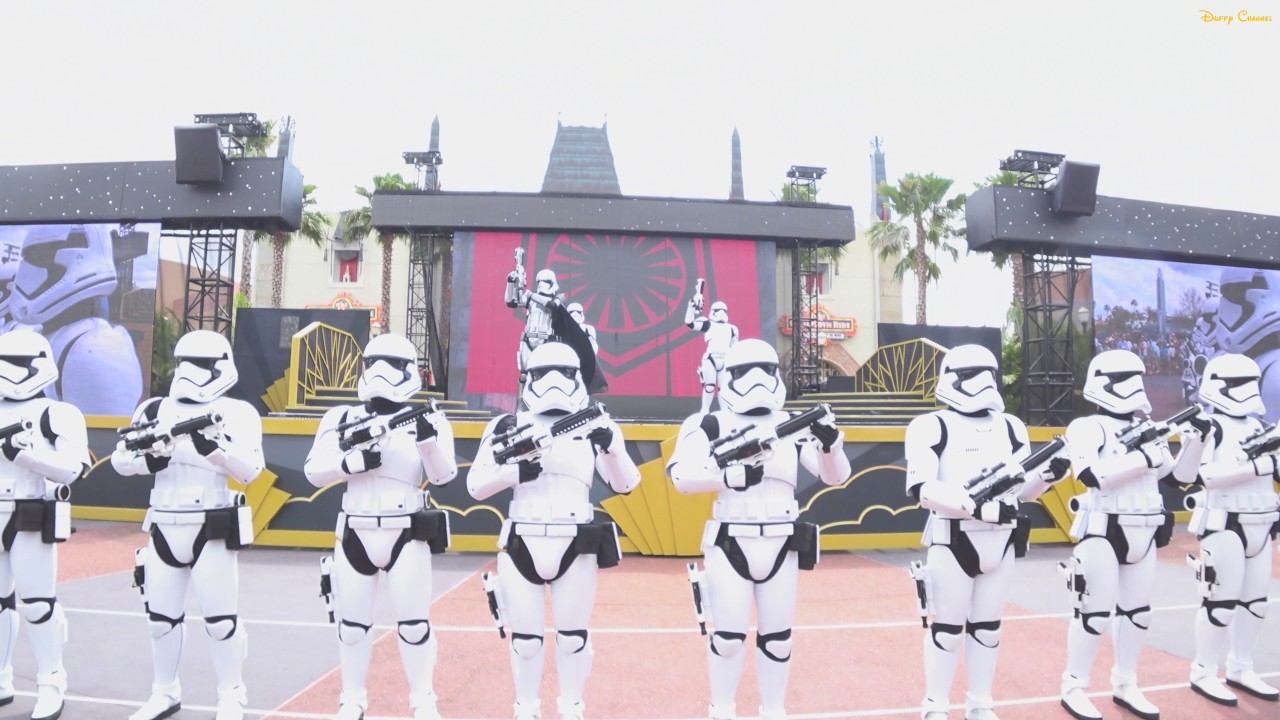 ºoº WDW 大量のストームトルーパーの行進！ターウォーズ ファースト 