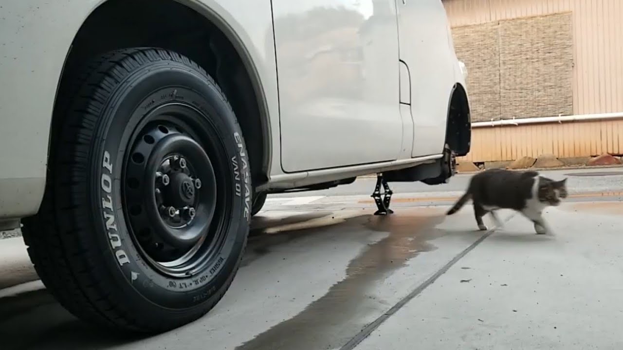 ラッカスプレーで鉄ホイール塗装とタイヤマーカーで文字を塗る 2本目 ライトエース Youtube