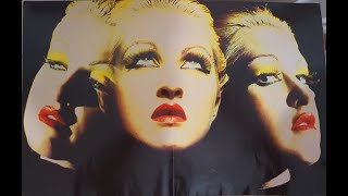 Cyndi Lauper - Maybe He'll Know, live in Japan, at Budokan - 1987