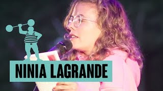 Ninia LaGrande – Fernsehjunkies