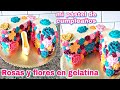 Pastel Abierto Con Rosas En Gelatina Relleno De Flan Y Nuez Con Crema, En Chantilly Tres Leches