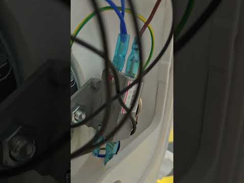 Бойлер Swan SSB-06w1 прямоугольный 6л с сухим ТЭНом 2кВт