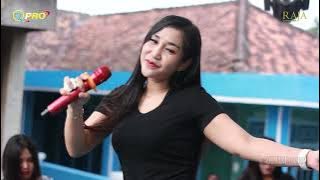 DJ GELAS RETAK - RISYAH SYALALA RAJA ENTERTAINMENT