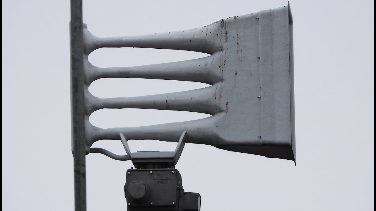 (465 Hz) Whelen WPS-4004 Sounding Alert, Apple Valley, MN (2/7/24, 1:02)