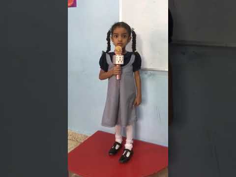 العلماء الصغار 2018 العالمة الصغيرة طيب بنت سليمان الرواحي تلقي قصيدة نبع الخير المشرق