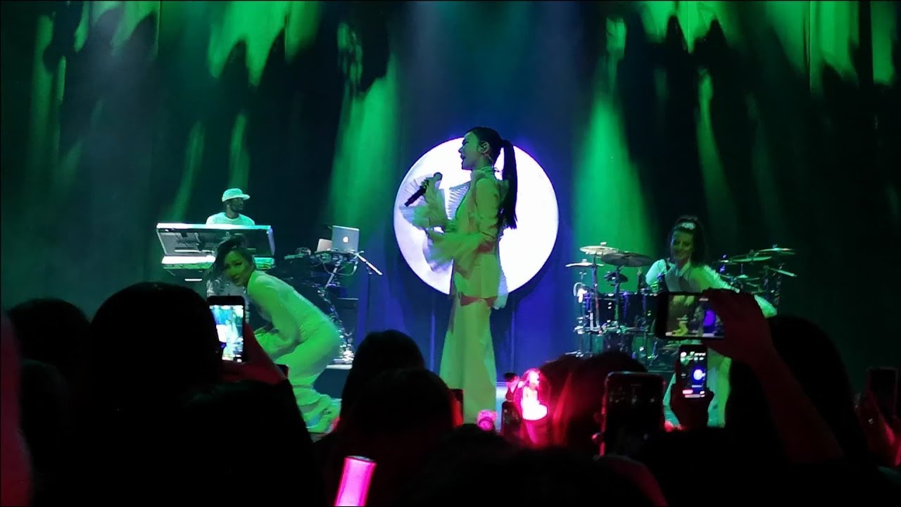 Tiffany Young - I Just Wanna Dance (Magnetic Moon Vancouver)