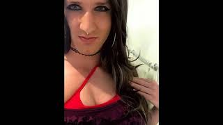 Hot Crossdresser (Loop)