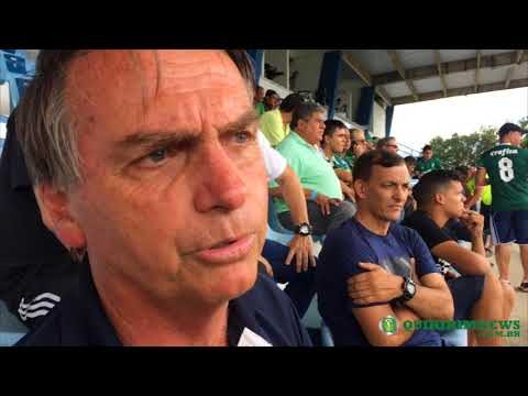 Jair Bolsonaro assiste Palmeiras e Vasco no Joaquinzão em Taubaté