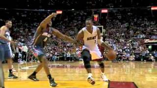 Chris Bosh - And-One (Heat vs Bobcats)