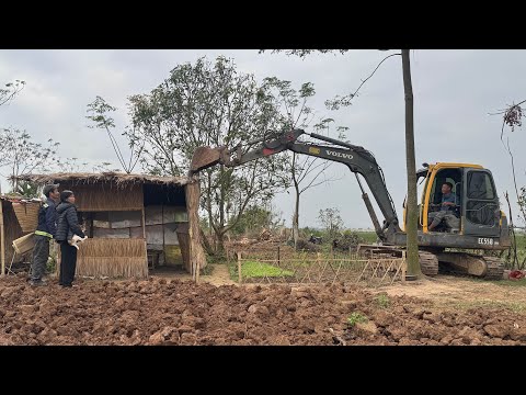 As The Excavator Approached A Poor Son And His Elderly Mother Faced Losing Their Home 