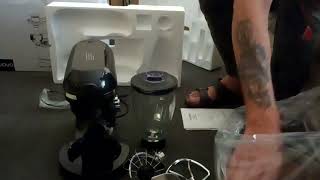 a quick unboxing of a new food mixer, part 2 coming soon with all specs
