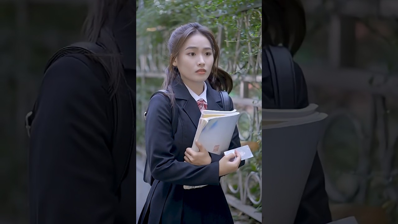 Lucky's mother saw Anjali and Lucky together in a room 😲