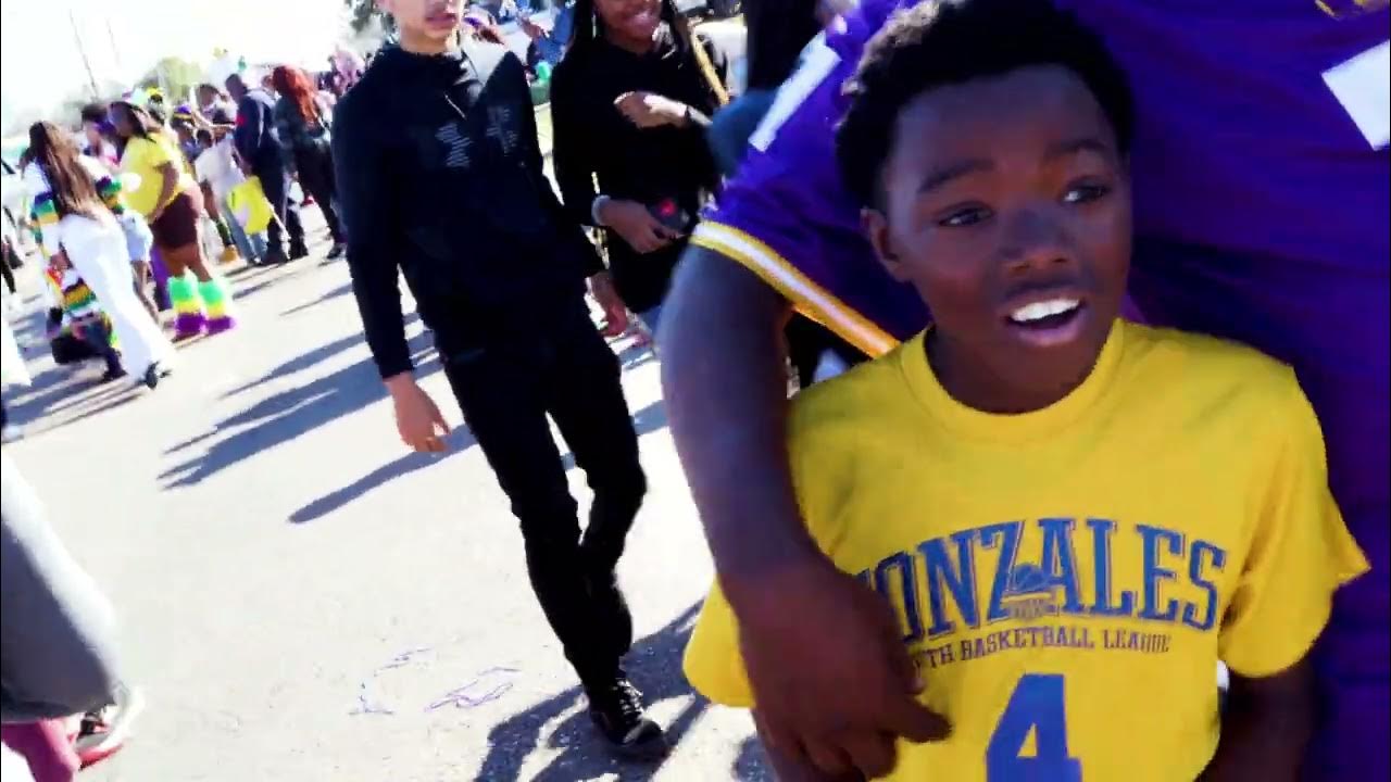 mardi gras parade in gonzales