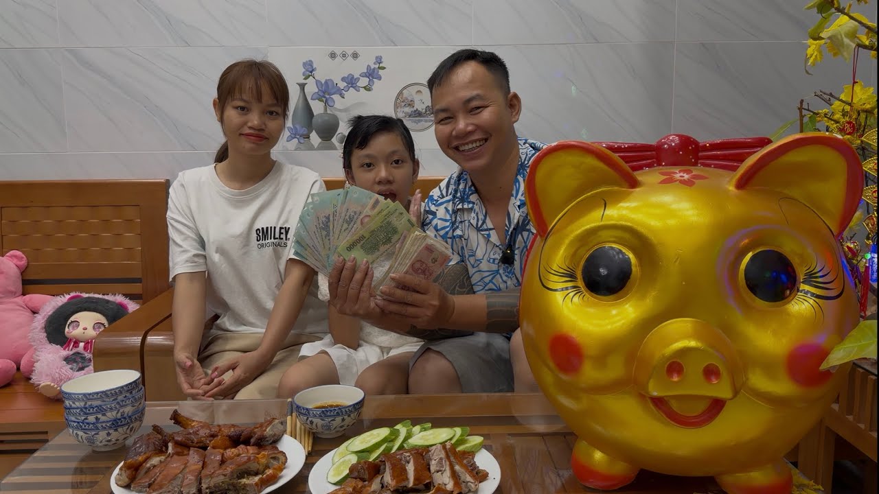 Ăn cơm nhà em trai phạm dũng con gái nhận quà bất ngờ từ chú Dũng 