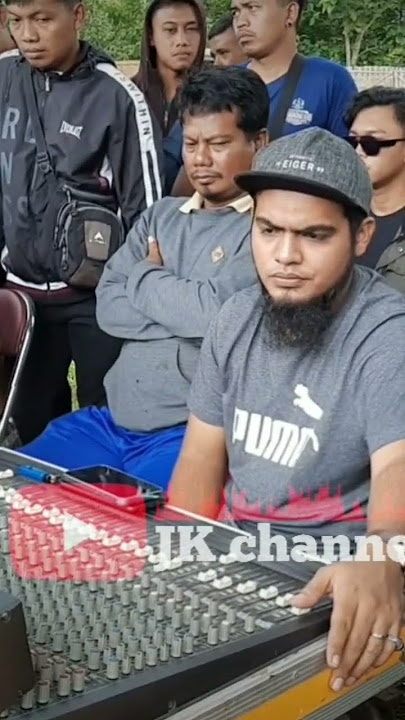 cak ari gopoh saat cek sound di karang anyar