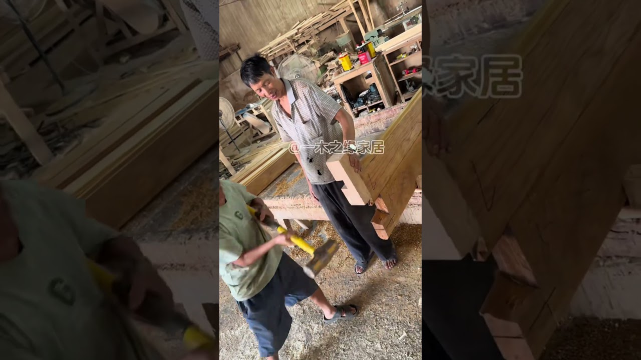 Solid Wood Courtyard Gate: A Masterpiece of Craftsmanship. 