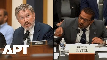 Thomas Massie ondervraagt ​​Kash Patel over Epstein-dossiers, Patel geeft toe dat hij een 