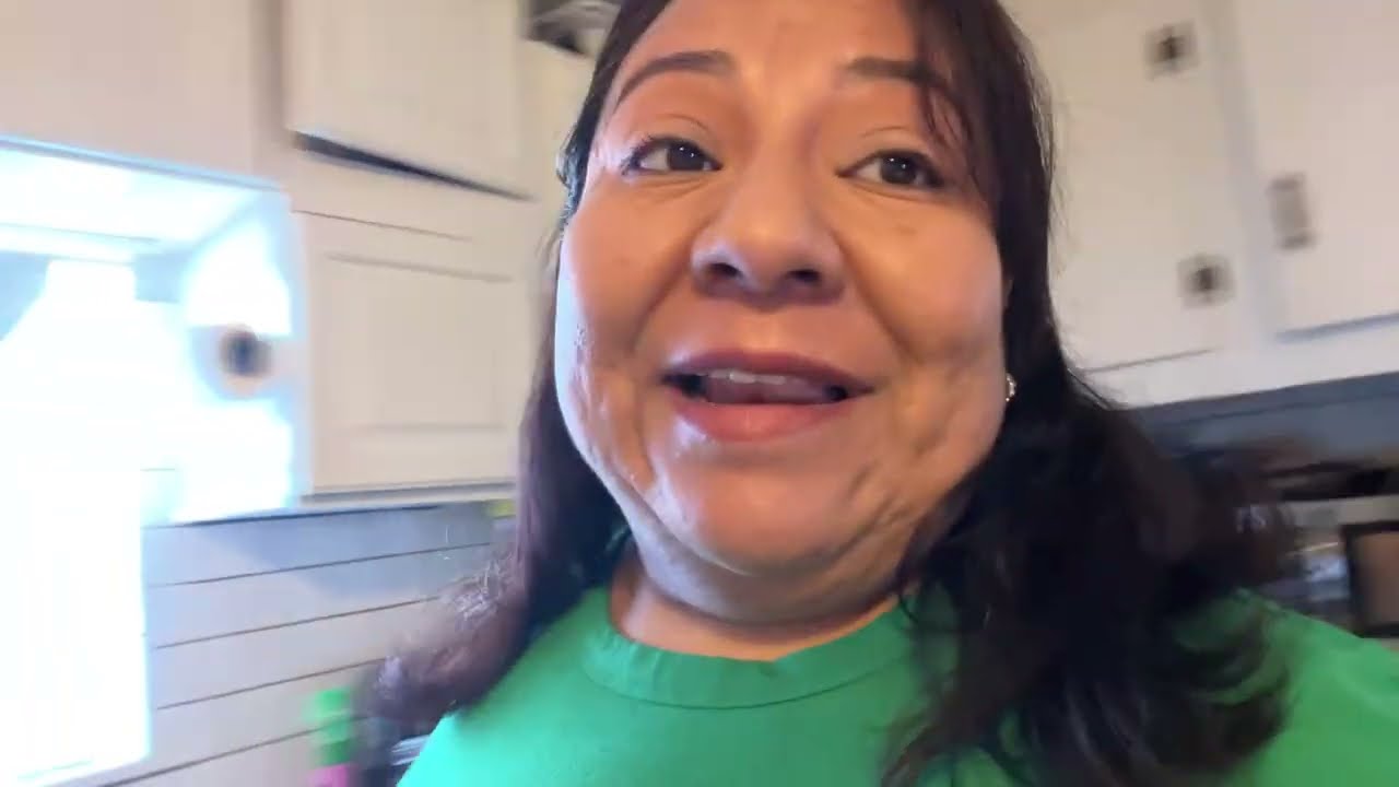 Soy conchita está en vivo me voy al consulado mexicano 