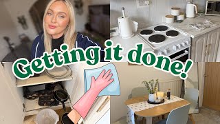 Getting it done! 🧽 cleaning | Laundry | reset 🫶🏼