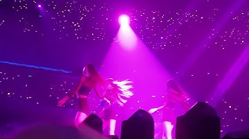 [02022019] BLACKPINK LISA  - SWALLA AND TAKE ME (BLACKPINK IN YOUR AREA MANILA)
