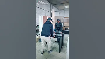 تصميم رهيب طاولة سفرة طعام تكبر وتصغر بالحجم الذي تختاره 