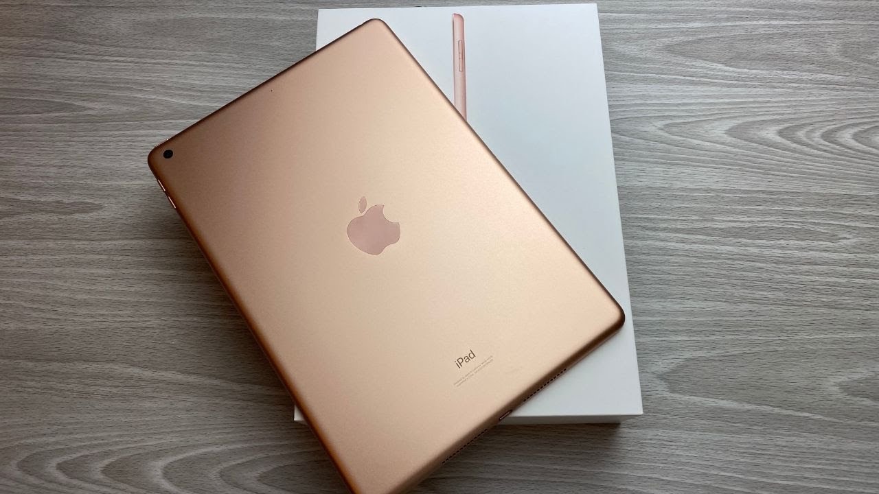 iPad 8th Generation Gold Unboxing - YouTube