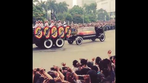 Tiễn đưa Đại Tướng Võ Nguyên Giáp