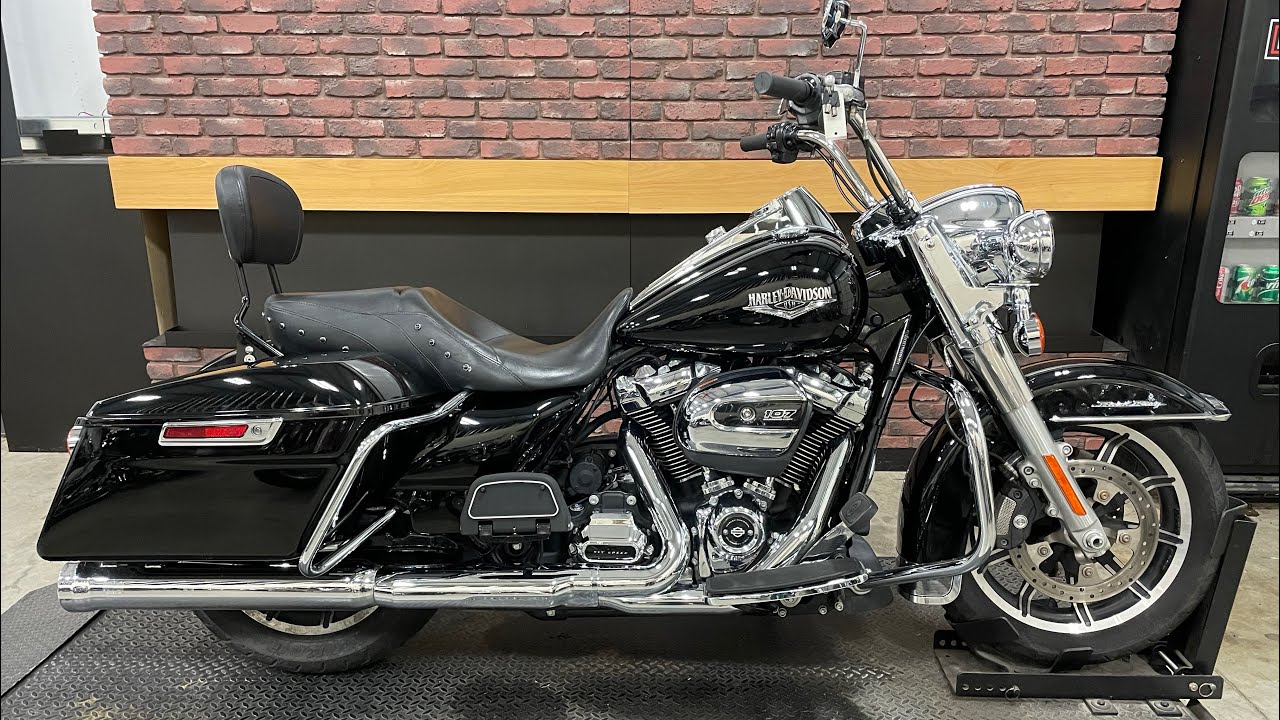 2019 Harley-Davidson Road King - YouTube