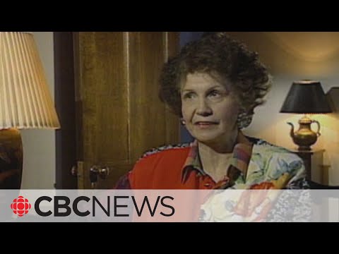 Alice Munro's lifelong friend says it's 'a time for sad reflection'