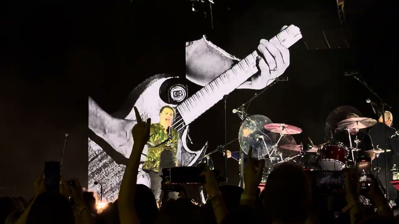 My Chemical Romance - Livin' on a Prayer (2025-08-09, MetLife Stadium, East Rutherford, NJ) [4K HDR]