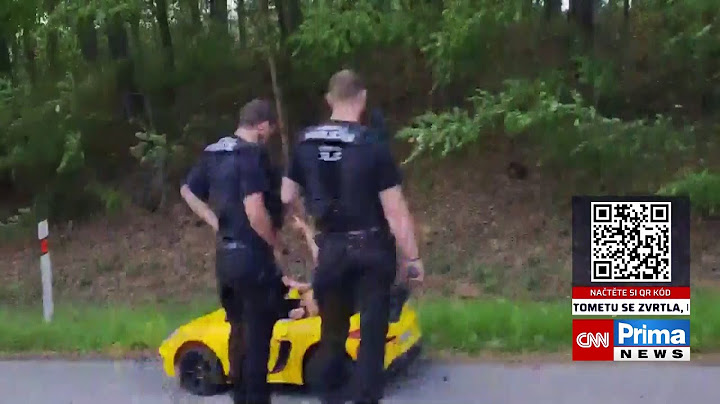 Tak my vycouváme. Policie zveřejnila záběry z kontroly dětí, které ujely v malém sporťáku