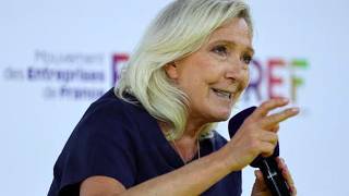Marine Le Pen accuse Jean-Luc Mélenchon d’être un «sous-traitant de l’idéologie islamiste»