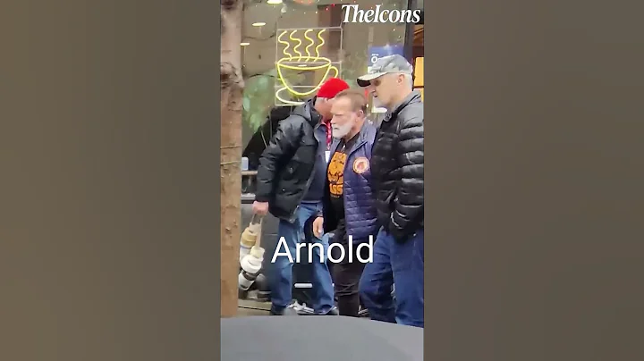 Arnold Schwarzenegger Walking In a Street In Germany With His Bodyguards💎#arnoldschwarzenegger