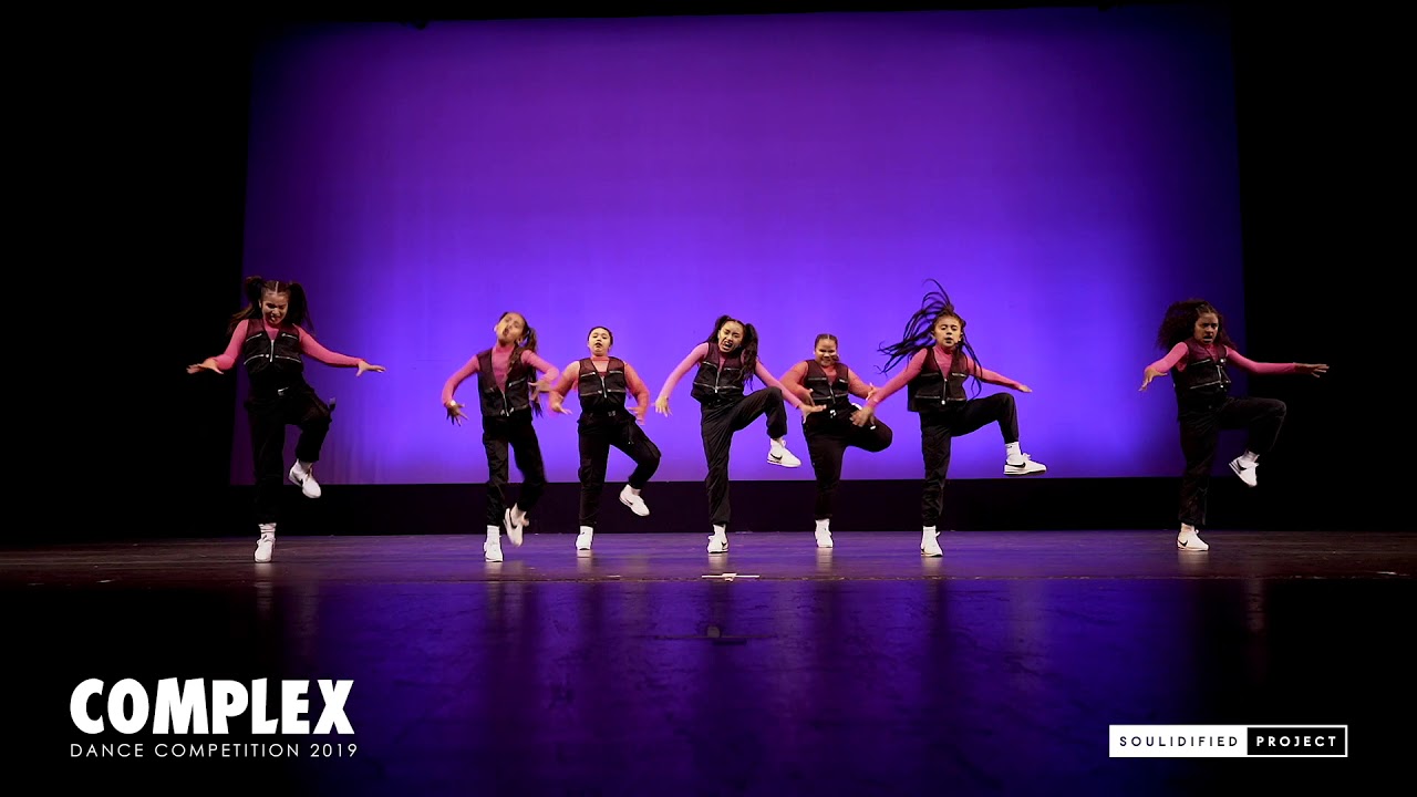 Complex 2019 - Junior Division: Young APX | Competition (Front Row)