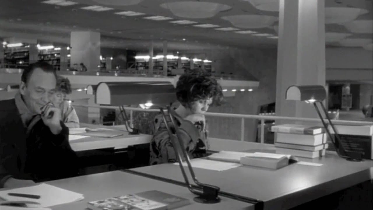 Mad World: Wings of Desire, Der Himmel über Berlin - YouTube
