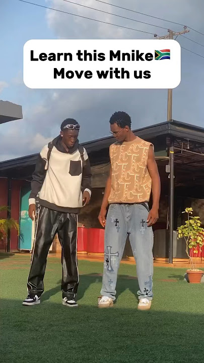 Mnike first step tutorial #amapiano #dance #tutorial #youtubemadeforyou