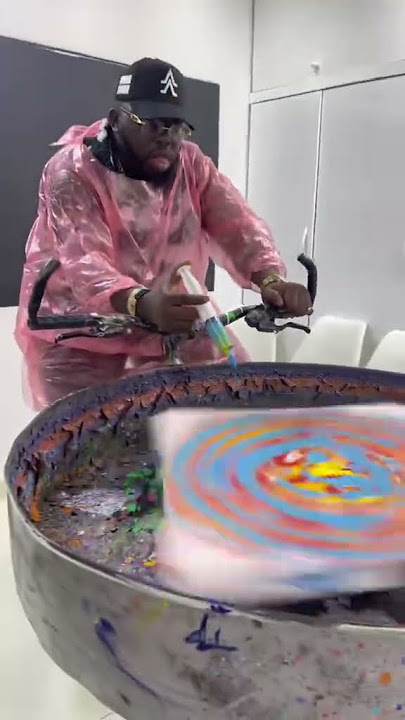 Just pedal, spill, and let the colours find their rhythm.