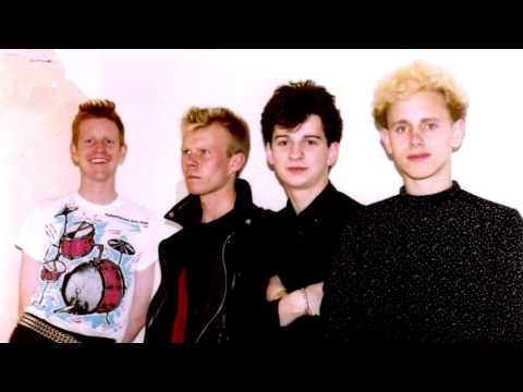 Sznobjektív Az 50 Legjobb Előadó / 16. Depeche Mode Intro