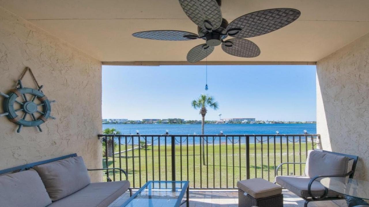 300 SW Miracle Strip Parkway, Fort Walton Beach, FL Presented by Gabriel Jaime.