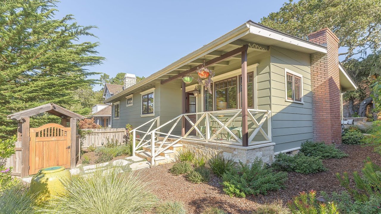 Beach Paws, Carmel by the Sea, California (3915)