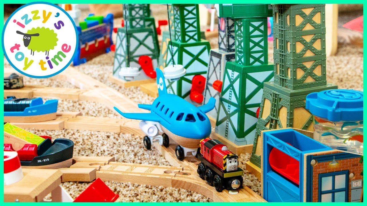 NO ONE IS ALLOWED IN DAD'S TRAIN SECTION! Thomas and Friends MEGA FLOOR TRACK