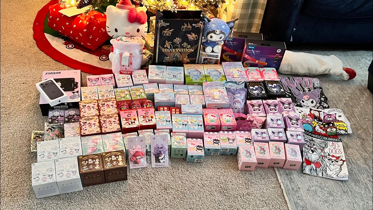 HUGEEE SANRIO UNBOXING FROM MINISO - CHRISTMAS 2025