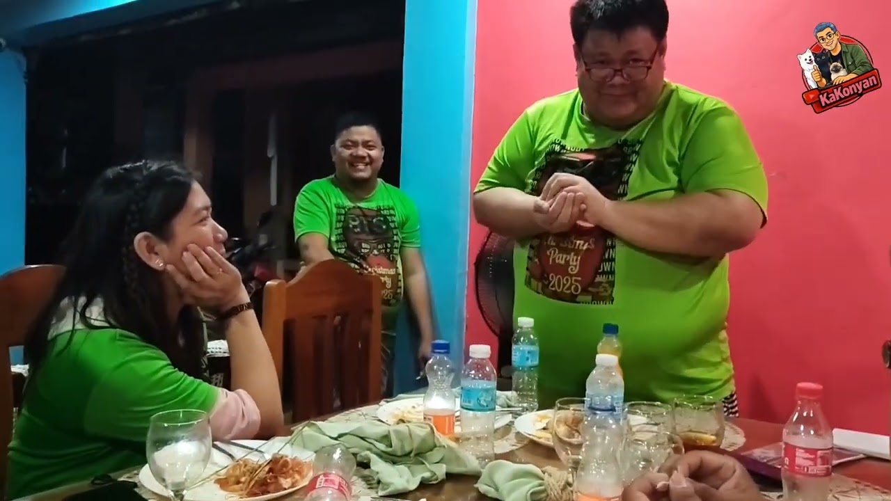 Yung Christmas exchange gift palabunutan na napagdesisyonan.