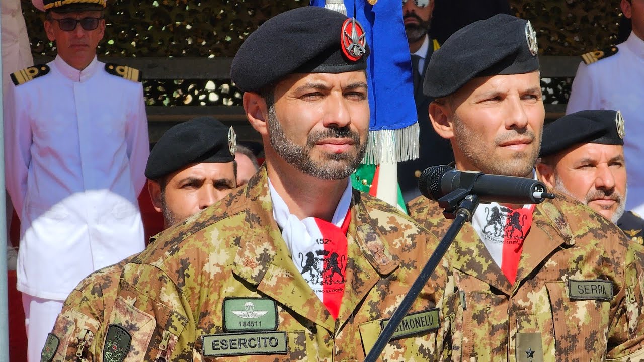 Cambio al comando del 152° rgt fanteria "Sassari"; il Col. Simonelli subentra al Col. Luciani