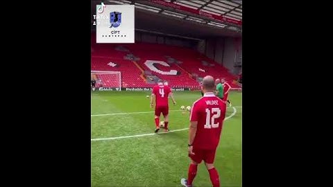 Erman Yaşar Anfield'da Fileleri Sarstı, Tribünler Yıkıldı! #shorts