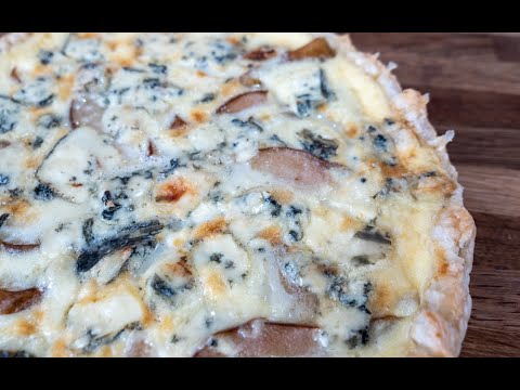 Video: Tarta Cu Pere, Brânză Albastră și Nuci De Pin