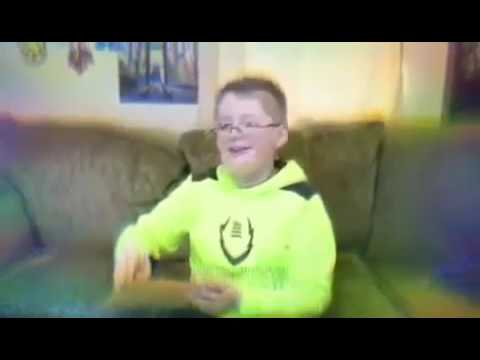 autistic-kid-sad-moment-fidget-spinner